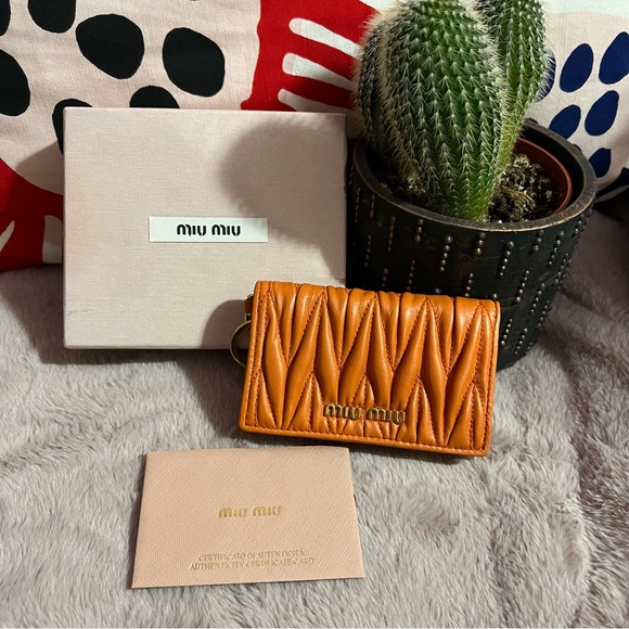 SOLD Miu Miu Matelasse Cardholder Papaya - Picture 1 of 11